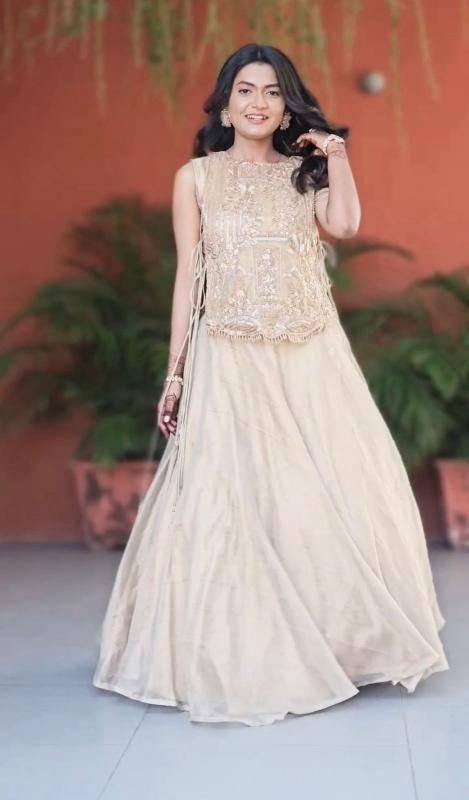 Launching Festival Special Pc 563 vichitra White  Boutique Lehenga choli vendors